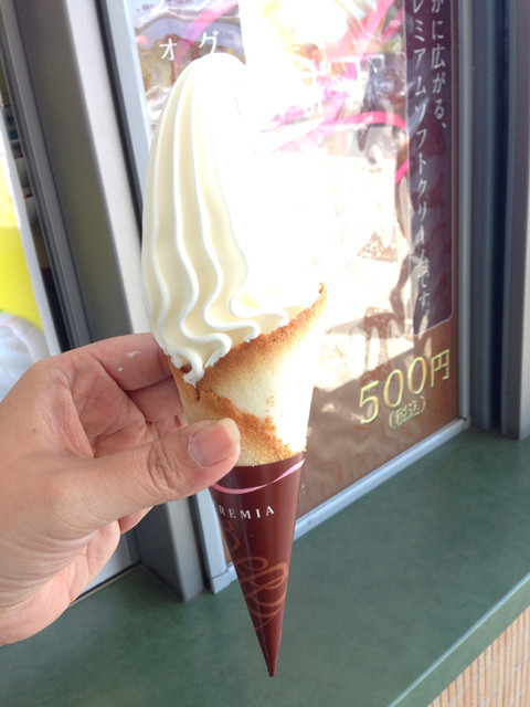 北関東自動車道の笠間パーキングエリアの中にあるお店です クレミアのソフトクリームが食べたくて立ち By ちゃまゆみ カサマート デリ Kasamaｒｔ Deli 宍戸 アイスクリーム 食べログ