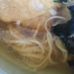 飛騨ラーメン - 麺は細く カンスイ感極弱 素麺のよう