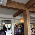 大地のうどん - 大混雑の店内