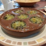 サイゼリヤ - 料理写真:驚きでしょ？エスカルゴ
