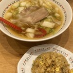 どうとんぼり神座 - 料理写真:おいしいラーメン+半炒飯セット