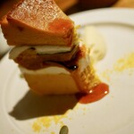 UNITY CAFE - 濃いかぼちゃのバスクチーズケーキ