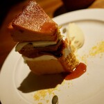 UNITY CAFE - 濃いかぼちゃのバスクチーズケーキ