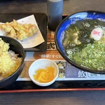 資さん うどん - 料理写真: