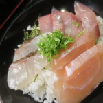 博多魚がし - 海鮮丼(アップ)