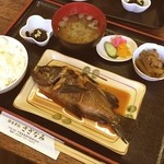 Oshokujidokoro Sazanami - メバルの煮付け定食 1500円。