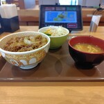すき家 - 牛丼(並盛)+つゆだく+ねぎだく サラダランチセット 650円 ♪