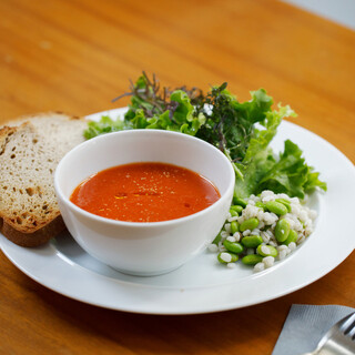 MARGARET HOWELL CAFE_1
