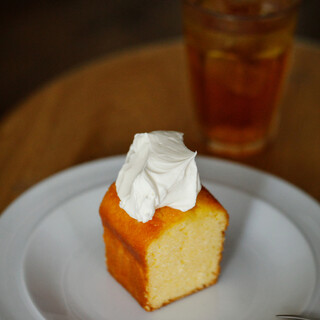 MARGARET HOWELL CAFE_0