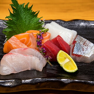 地魚屋台 とっつぁん_2