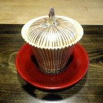 御料理 光安 - 2015.5①先付　ウスイエンドウ豆の擦り流し
            