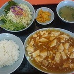 王味 - 麻婆豆腐定食　860円（税込み）