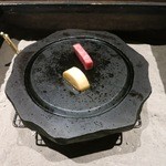 竹ふえ - 阿蘇山の溶岩でできた鍋で焼きます。