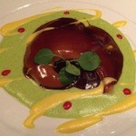 眺遊楼 - 「排翅」～色鮮やかなピューレと共に～ふかひれの姿煮込み、ズッキーニピューレ