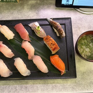 回転寿司 魚どんや_0