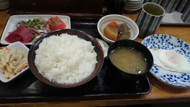 ととや 阿佐ヶ谷北口店 - 阿佐ケ谷/海鮮丼 | 食べログ