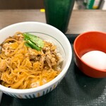 なか卯 - 料理写真:牛すき丼