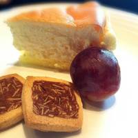 鉄板焼 一徹 - クッキー、ブドウ、チーズケーキ☆