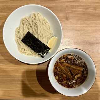 らぁめん鴇 - 料理写真:つけ麺＋つけダレ(ブラック変更)(1,400円)