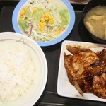 松屋 - 料理写真:豚と茄子の辛味噌炒め定食