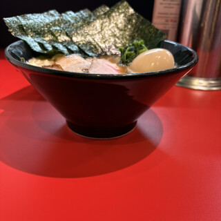 横浜家系ラーメン 竹むら家_1