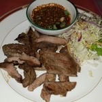 アプレバンコック - タイ風牛肉の炭火焼き