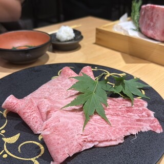 口コミ一覧 : SUKIYAKI 六松 - 六本木/すき焼き [食べログ]