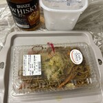 まいばすけっと 東大泉３丁目店 - ソース焼きそば、ウイスキー、氷