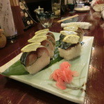 酒肴商店 アジト - さば寿司。