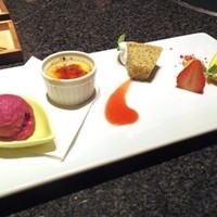 個室 和牛焼肉 吟 難波店 - 甘味盛り合せ