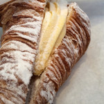 パテイスリー ケイ アシカリ - クロワッサンシュー