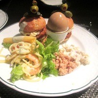 オールデイダイニング リモネ - 小さなフィッシュバーガーが美味しかった
