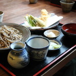 蕎麦喰い処 利めい庵 - 海老と鱧の合盛りせいろ 1590円