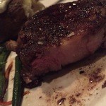 Hy's STEAKHOUSE - 分厚いです