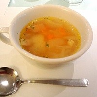 アン カフェ - 具だくさんチキンコンソメスープ