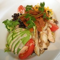 37 Steakhouse & Bar - 日替わりダーサラランチ❤結構なボリュームです!!ヽ(ﾟдﾟヽ)(ﾉﾟдﾟ)ﾉ!! スープ、パン、ドリンク付♪