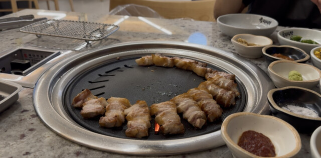 肉典食堂 1号店 （육전식당） - 東大門市場 トンデムンシジャン/韓国