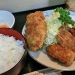 気賀亭 - 定食＝1080円