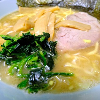 横浜ラーメン はま家_1
