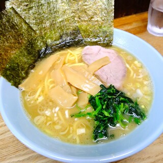 横浜ラーメン はま家_0
