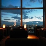 ピーク・ラウンジ - 夕暮れ時