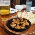 アロハテーブル 京橋 - マッシュルームのアヒージョ