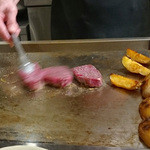 横浜チーズカフェ - シェフの手さばき