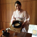 日本料理　時宜 - 土鍋の釜炊きご飯です！これも仲居さんがよそってくれました