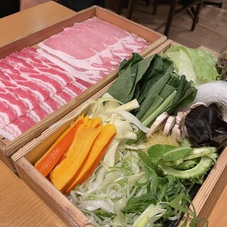 口コミ一覧 : おかか 新宿 - 新宿西口/しゃぶしゃぶ [食べログ]