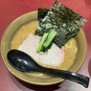 家系ラーメン 革新家 TOKYO_0