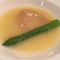 北京宮廷料理 涵梅舫 - フカヒレの姿煮