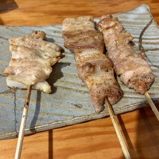 炭火焼との山_0