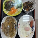 大衆食堂 半田屋 東口BiVi店 - 2周目　サラダ＆ひじき煮＆ウィンナーエッグ＆豚バラ煮