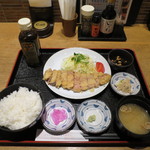 Kodawariyama - 十勝牛サーロインの牛カツ定食